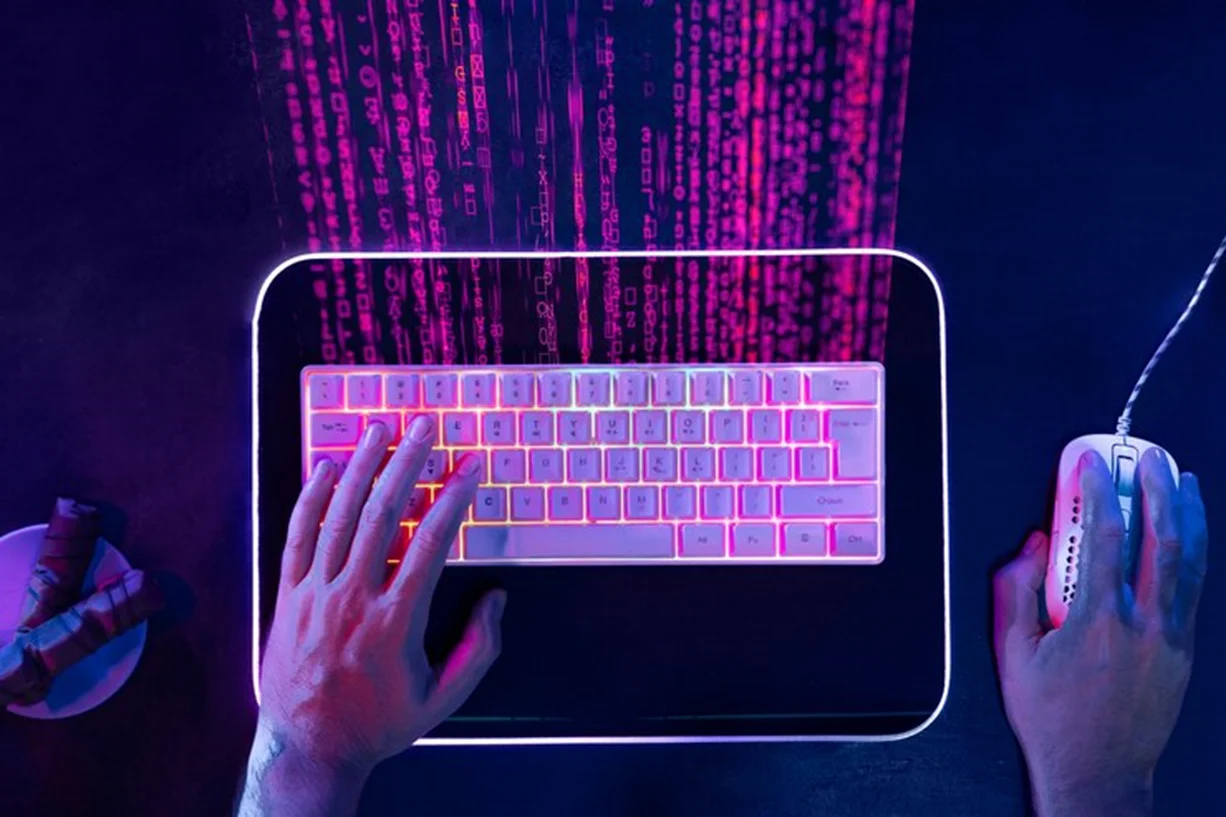 Dados à vista, ameaças também. Toda tecla digitada pode ser uma oportunidade para quem sabe onde explorar. Dados à vista, ameaças também. Toda tecla digitada pode ser uma oportunidade para quem sabe onde explorar.